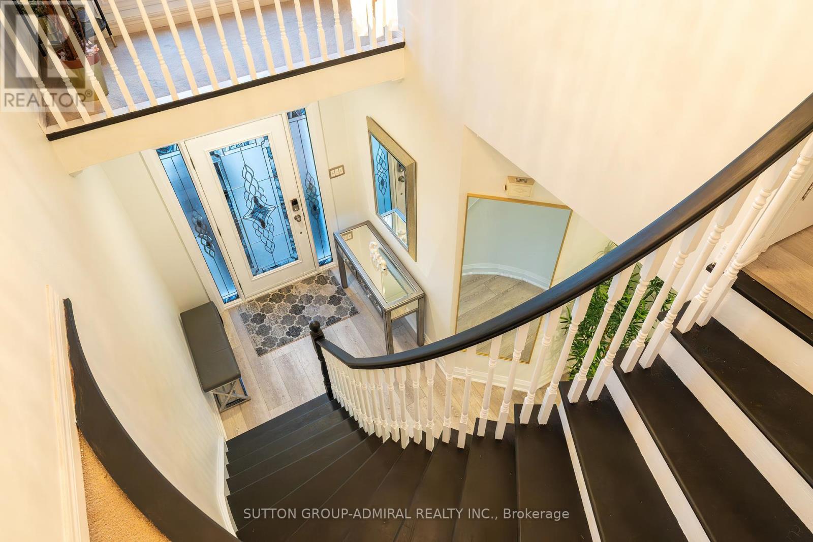 2415 Valley Heights Crescent, Oakville (Ro River Oaks), Ontario  L6H 6X2 - Photo 18 - W12412786