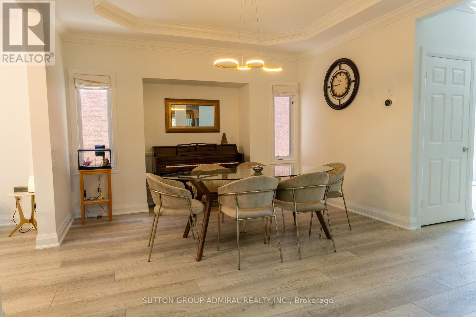 2415 Valley Heights Crescent, Oakville (Ro River Oaks), Ontario  L6H 6X2 - Photo 7 - W12412786