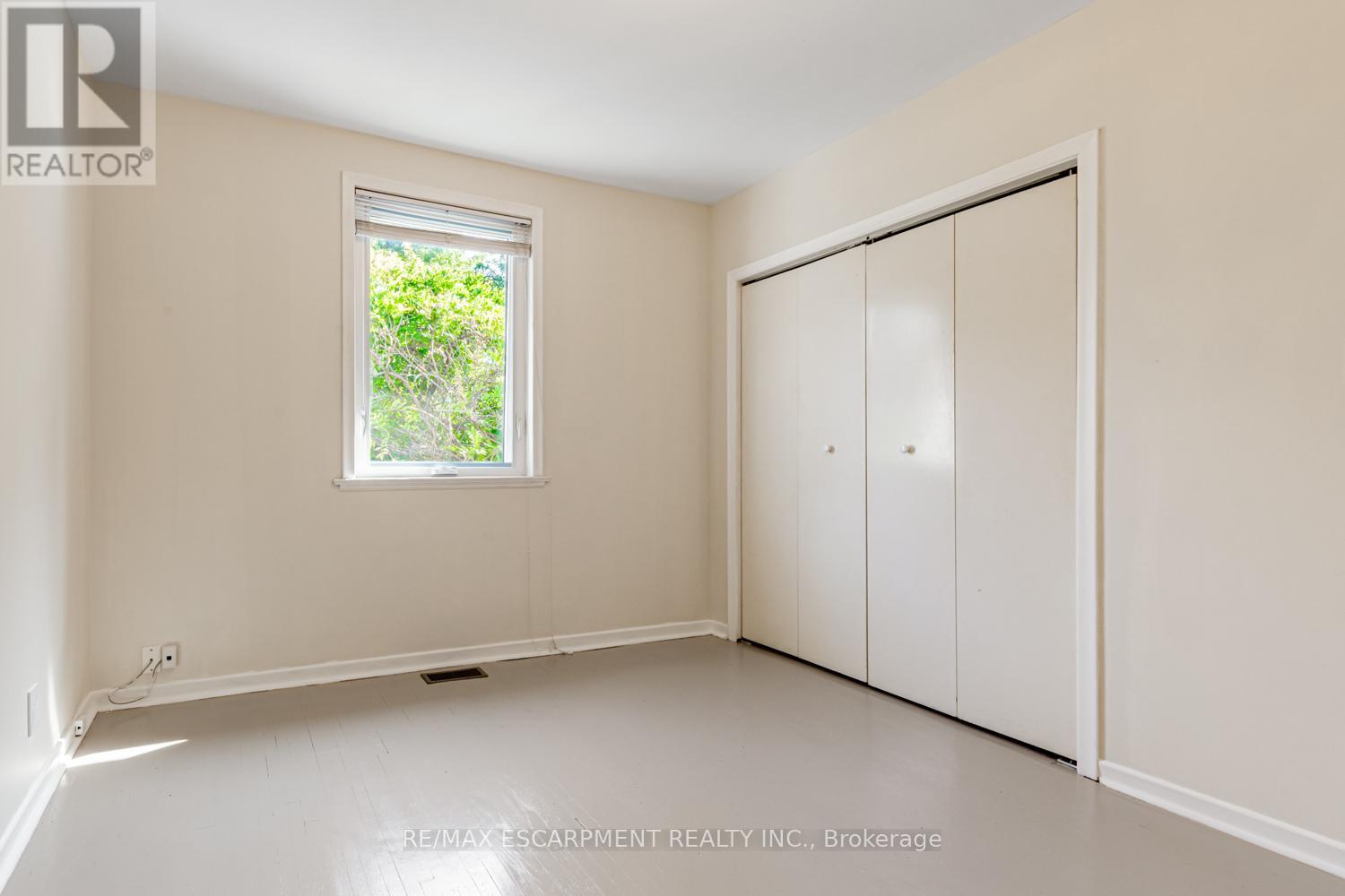 19 Stock Avenue, Toronto, Ontario  M8Z 5C3 - Photo 17 - W12412797
