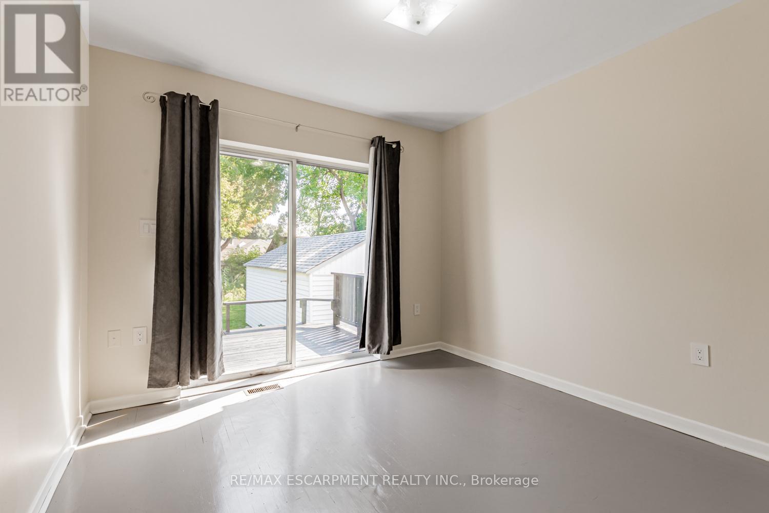 19 Stock Avenue, Toronto, Ontario  M8Z 5C3 - Photo 19 - W12412797