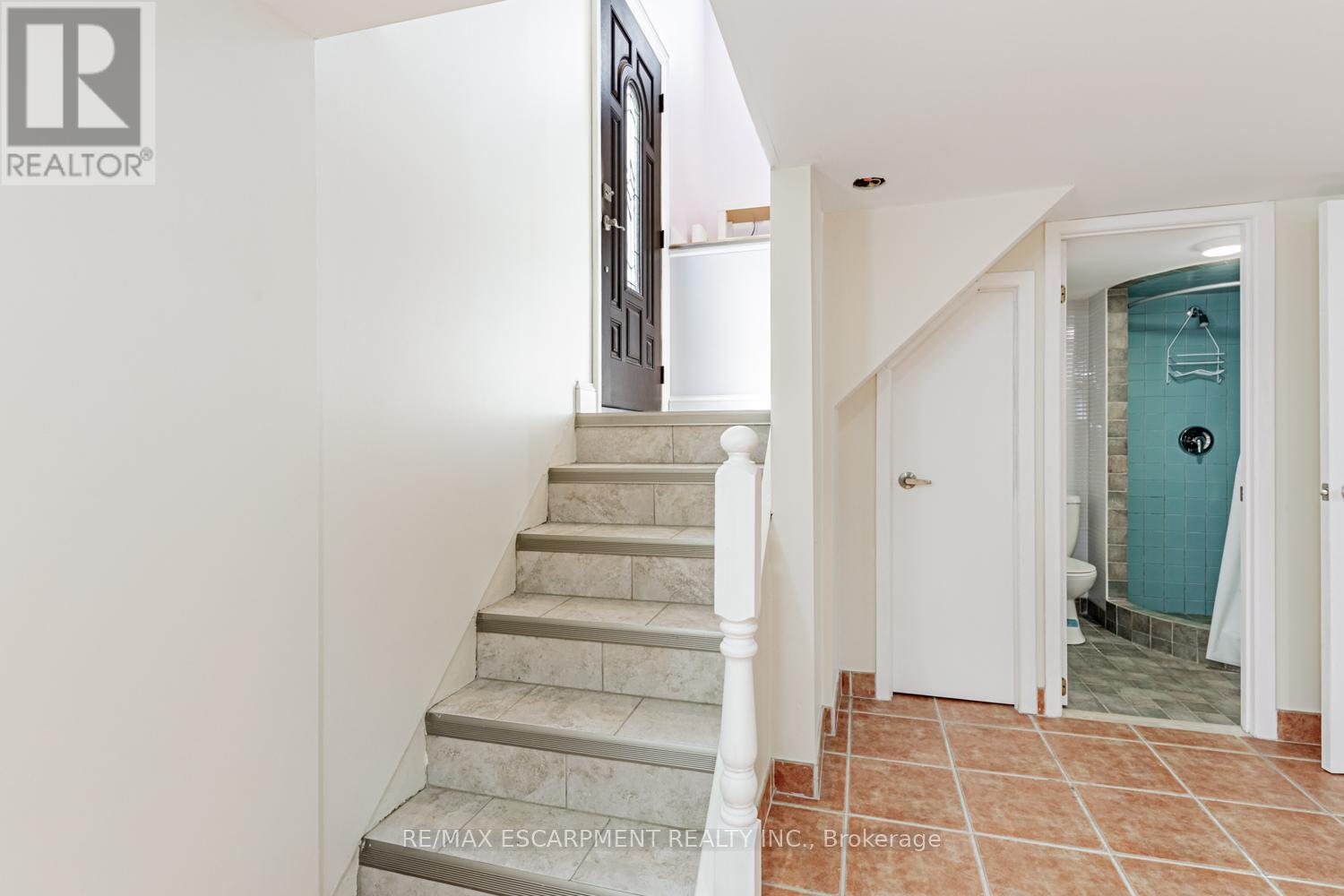 19 Stock Avenue, Toronto, Ontario  M8Z 5C3 - Photo 27 - W12412797