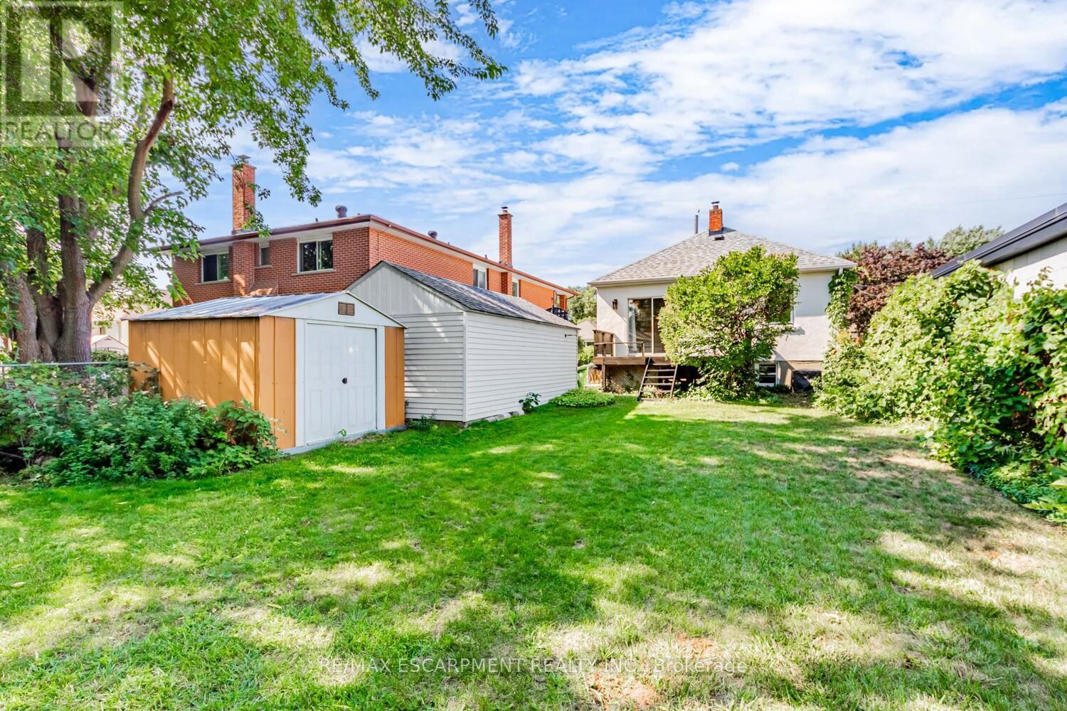 19 Stock Avenue, Toronto, Ontario  M8Z 5C3 - Photo 35 - W12412797