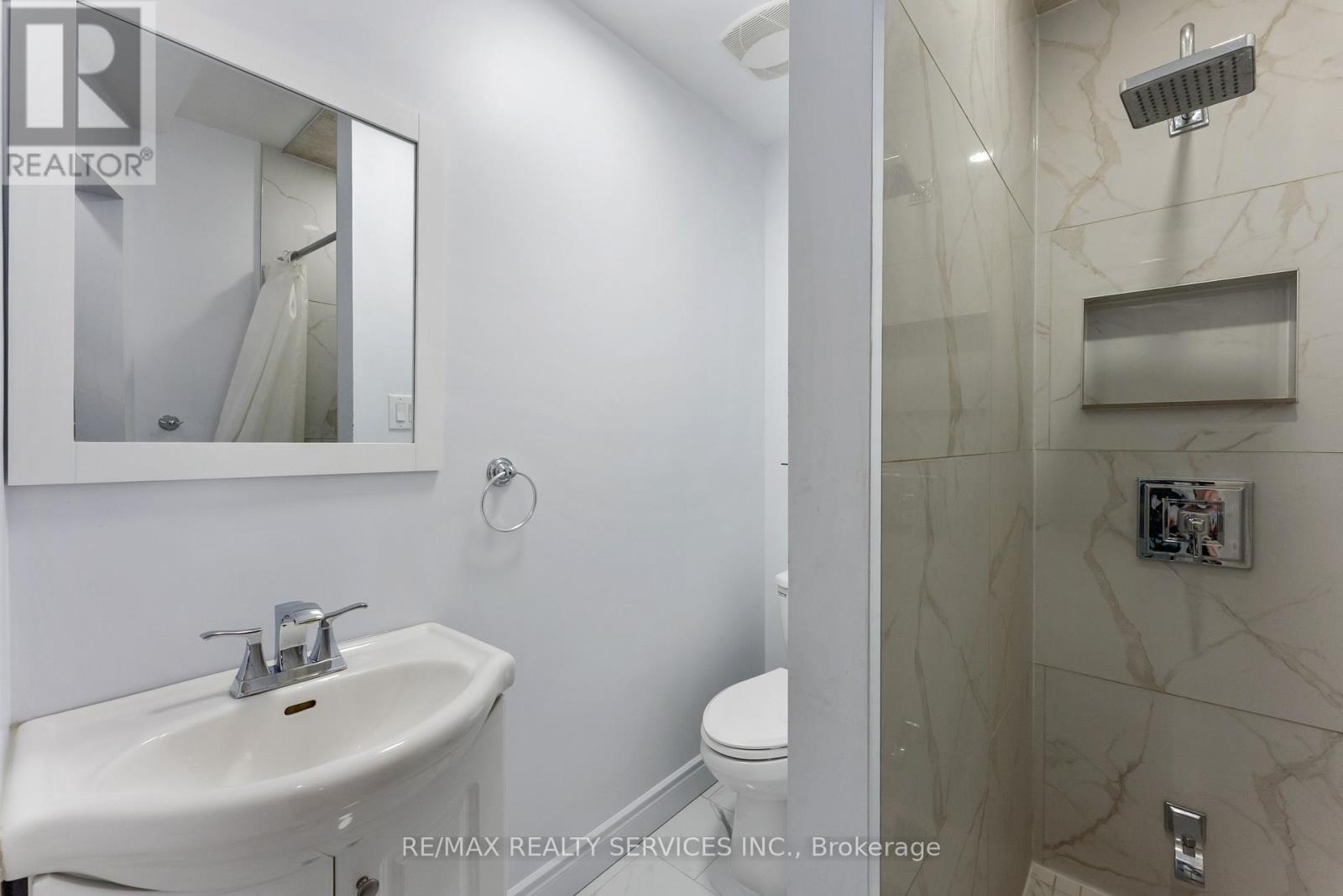 40 Herkes Drive, Brampton, Ontario  L6Y 5B2 - Photo 20 - W12412838
