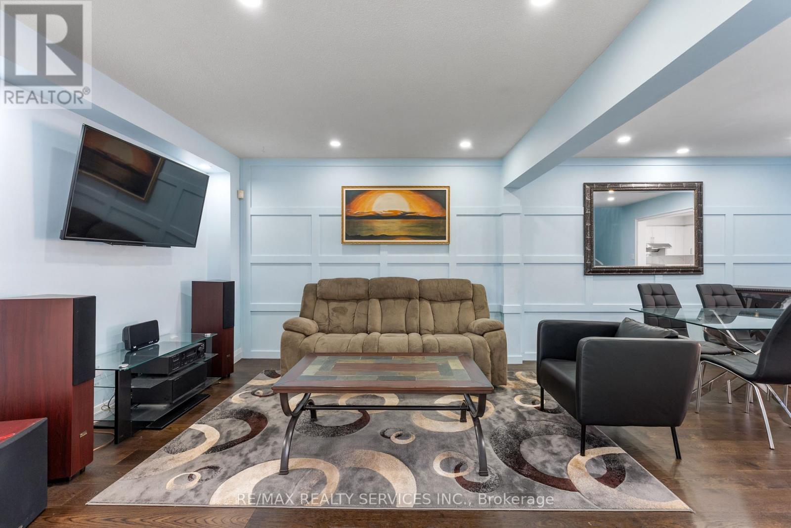40 Herkes Drive, Brampton, Ontario  L6Y 5B2 - Photo 6 - W12412838