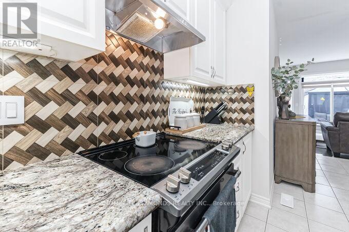 4 Foliage Drive, Brampton, Ontario  L7A 4M6 - Photo 15 - W12412884