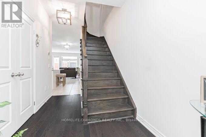 4 Foliage Drive, Brampton, Ontario  L7A 4M6 - Photo 22 - W12412884