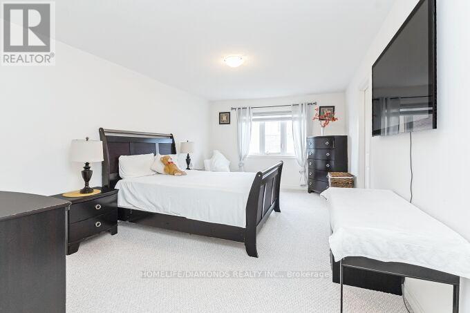 4 Foliage Drive, Brampton, Ontario  L7A 4M6 - Photo 26 - W12412884