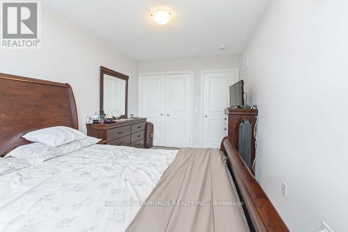 4 Foliage Drive, Brampton, Ontario  L7A 4M6 - Photo 30 - W12412884