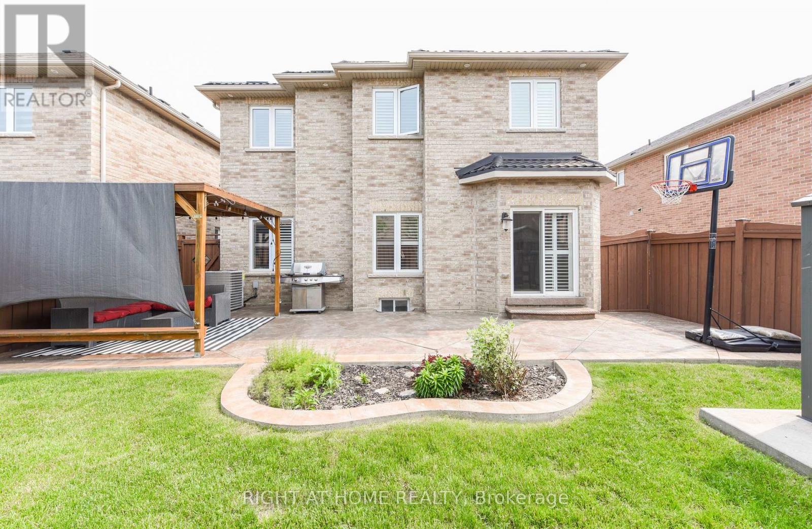 7148 Wrigley Court, Mississauga, Ontario  L5W 0C8 - Photo 34 - W12412904