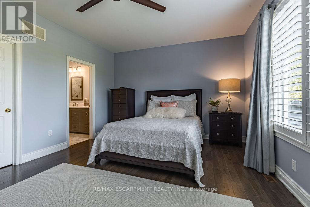 22 - 4220 Sarazen Drive, Burlington, Ontario  L7M 5C6 - Photo 20 - W12412914