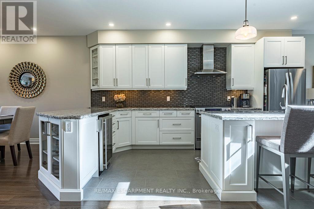 22 - 4220 Sarazen Drive, Burlington, Ontario  L7M 5C6 - Photo 9 - W12412914