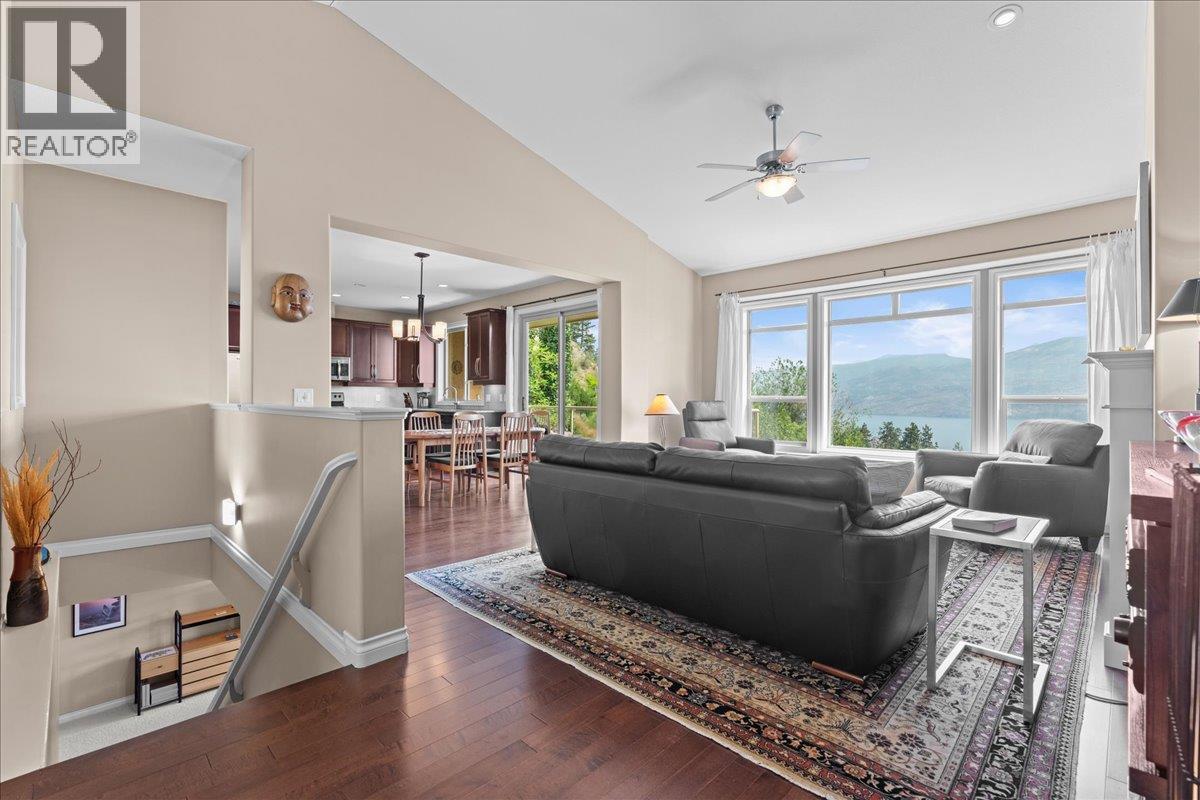 5165 Trepanier Bench Road Unit# 235 Peachland Photo 5