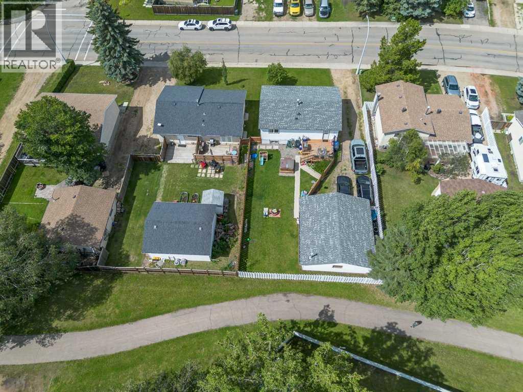 49 Sylvan Drive, Sylvan Lake, Alberta  T4S 1J6 - Photo 4 - A2249853