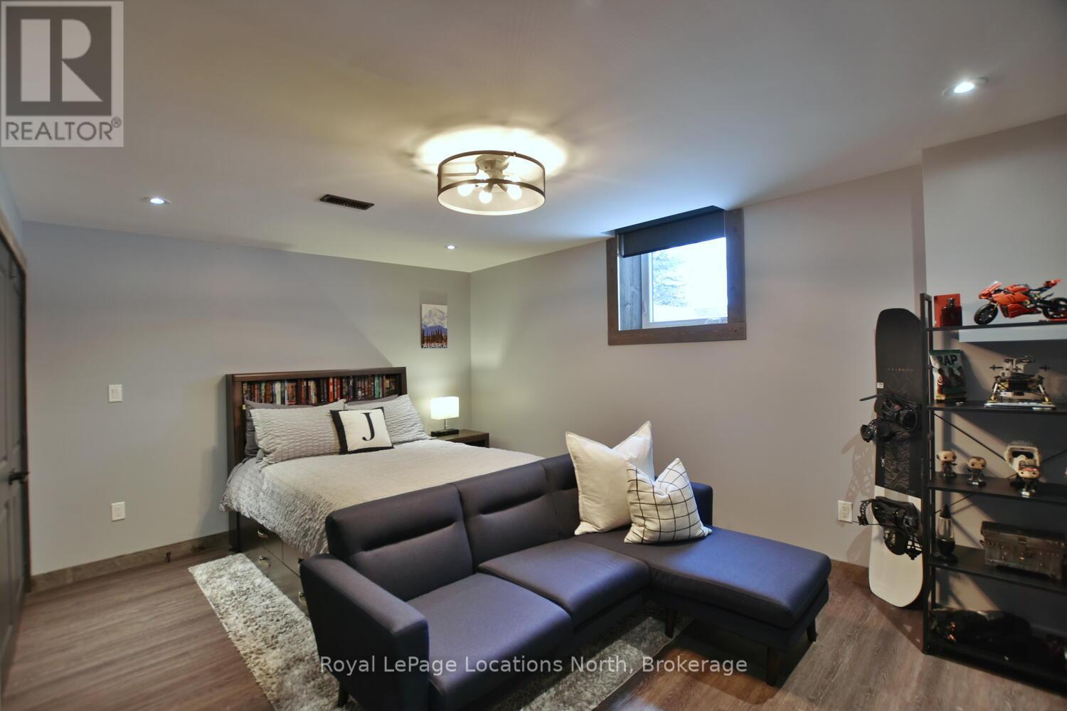 138 Crestview Court, Blue Mountains, Ontario  L9Y 0Z4 - Photo 39 - X12413069