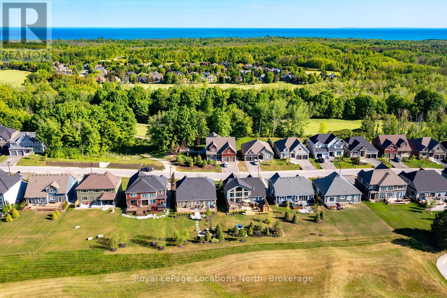 138 Crestview Court, Blue Mountains, Ontario  L9Y 0Z4 - Photo 45 - X12413069