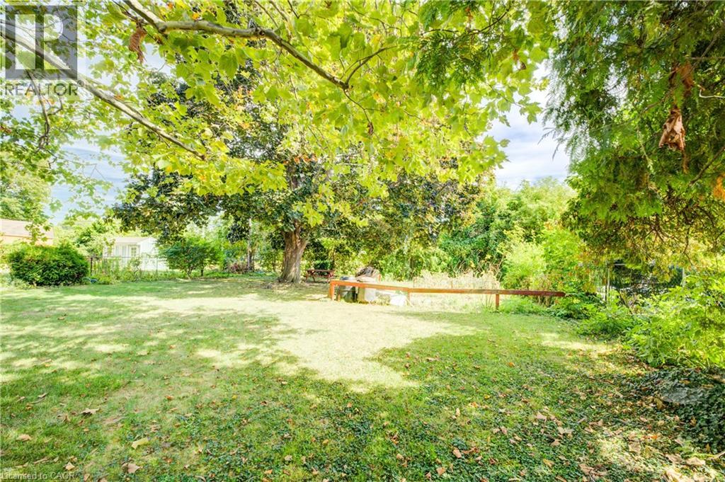 18 Edinburgh Drive, St. Catharines, Ontario  L2M 3H1 - Photo 27 - 40770161