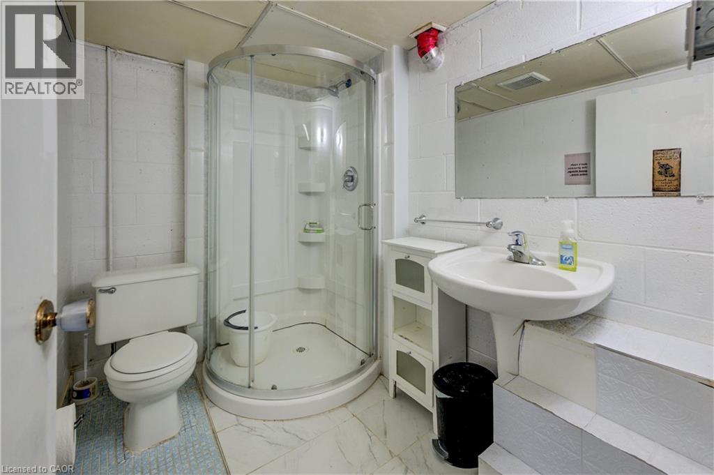 18 Edinburgh Drive, St. Catharines, Ontario  L2M 3H1 - Photo 25 - 40770161