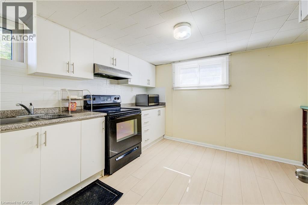 18 Edinburgh Drive, St. Catharines, Ontario  L2M 3H1 - Photo 18 - 40770161