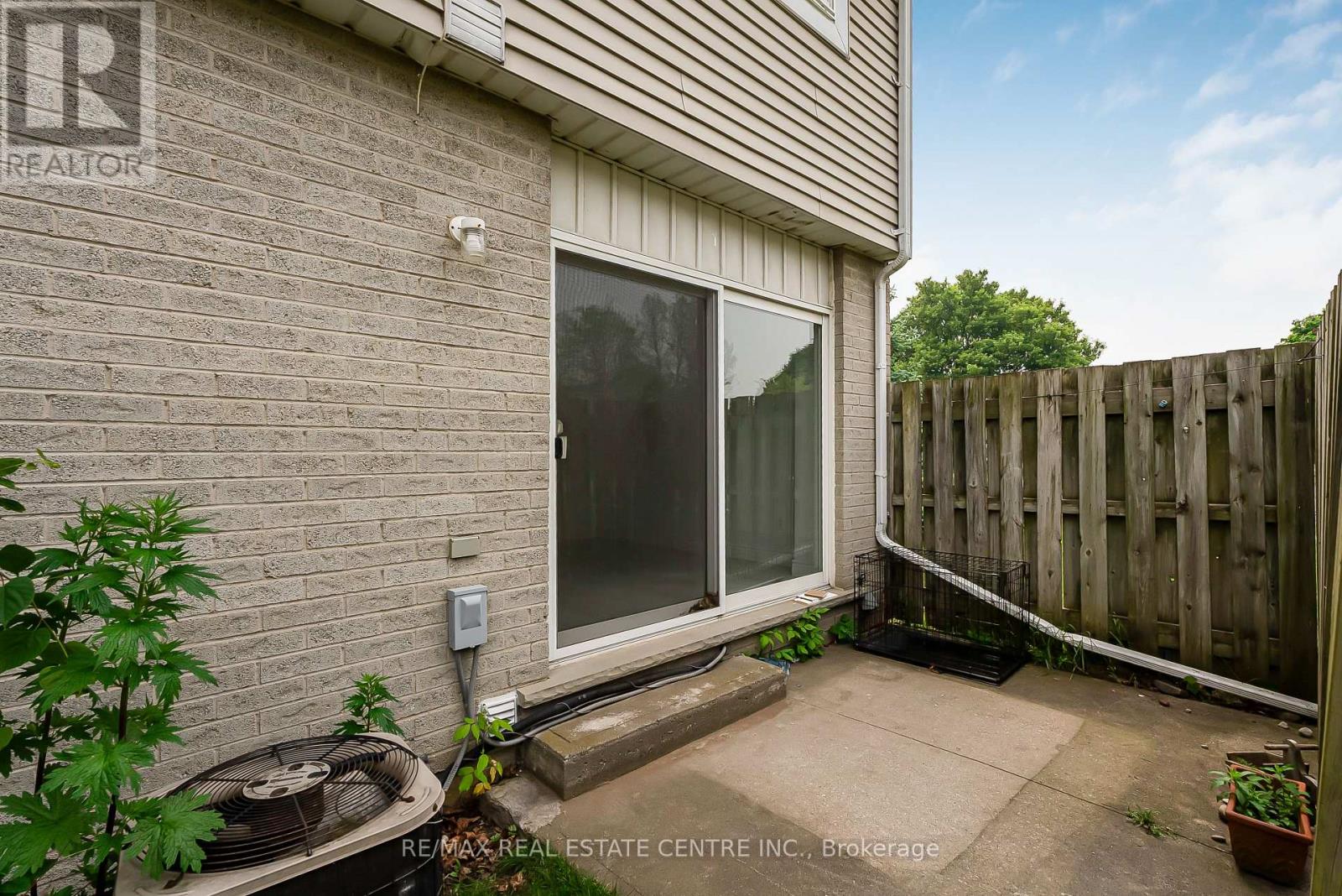 1 - 125 Sekura Crescent, Cambridge, Ontario  N1R 8B4 - Photo 23 - X12412771