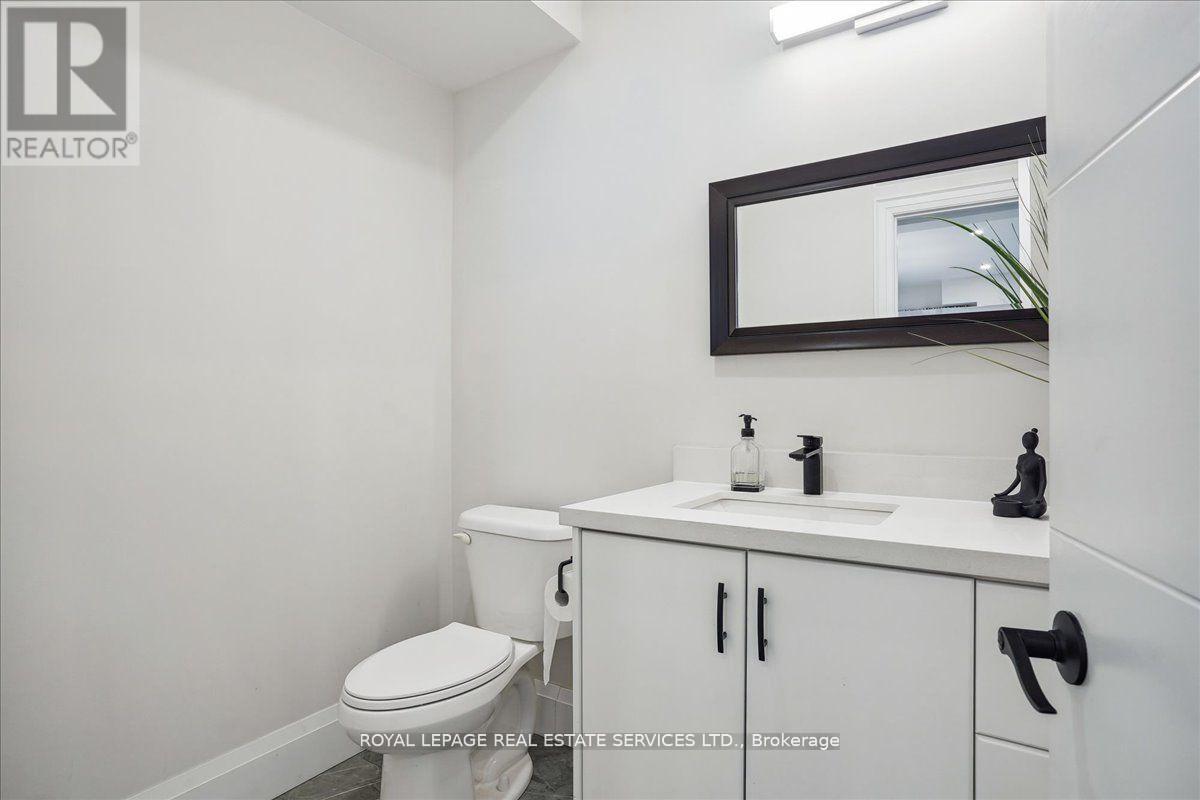 24 Peel Street N, Hamilton, Ontario  L9H 2Z9 - Photo 19 - X12412780