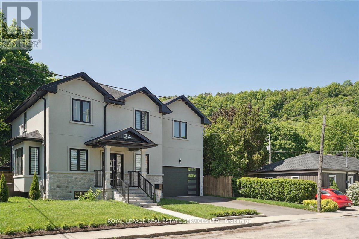 24 Peel Street N, Hamilton, Ontario  L9H 2Z9 - Photo 2 - X12412780