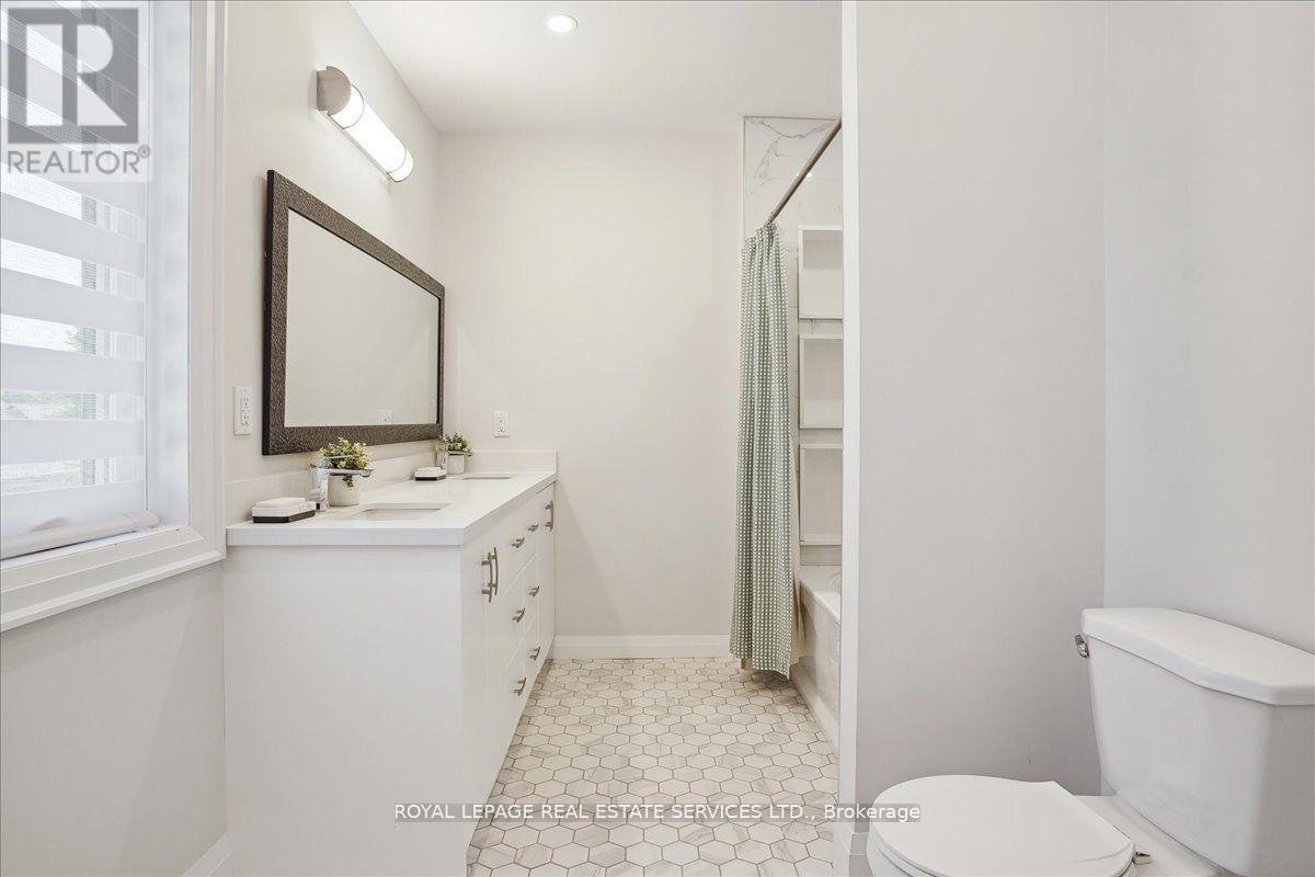 24 Peel Street N, Hamilton, Ontario  L9H 2Z9 - Photo 29 - X12412780