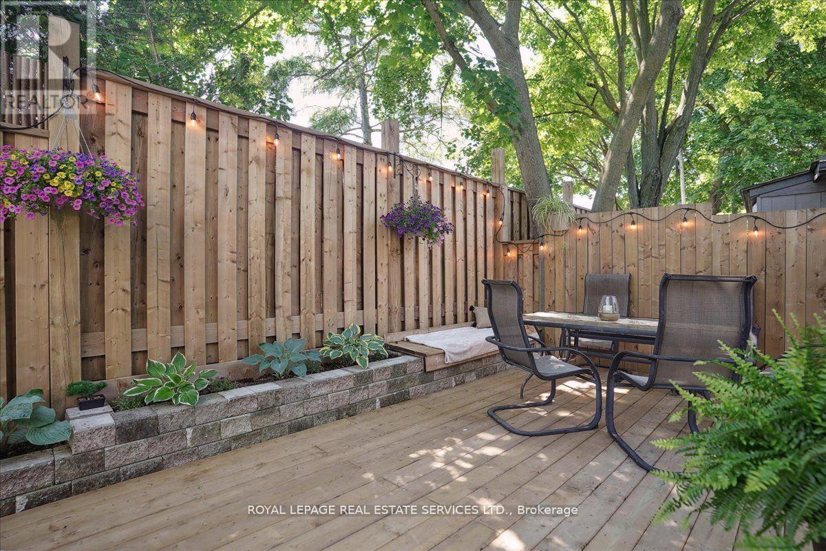 24 Peel Street N, Hamilton, Ontario  L9H 2Z9 - Photo 37 - X12412780