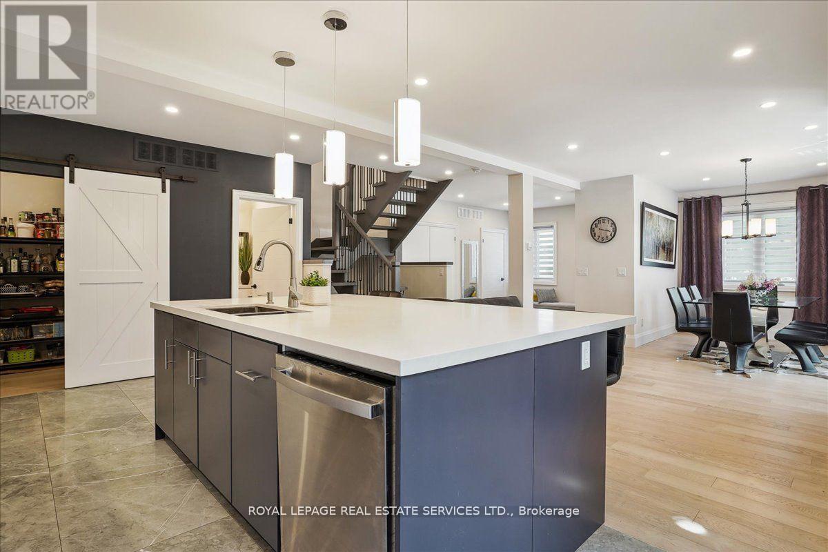 24 Peel Street N, Hamilton, Ontario  L9H 2Z9 - Photo 9 - X12412780