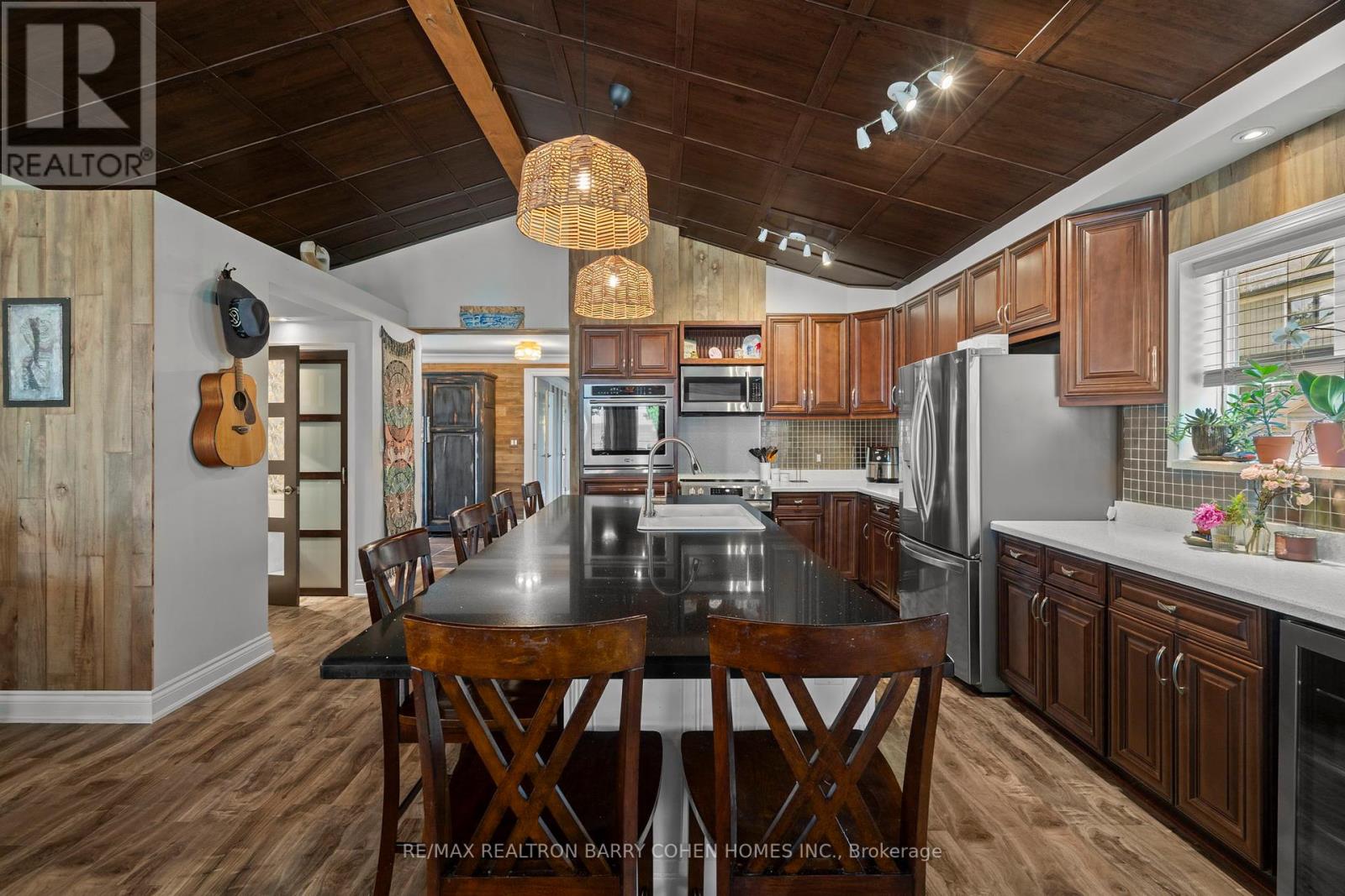 16 Lakeshore Drive, Hamilton, Ontario  L8E 5C6 - Photo 11 - X12412811