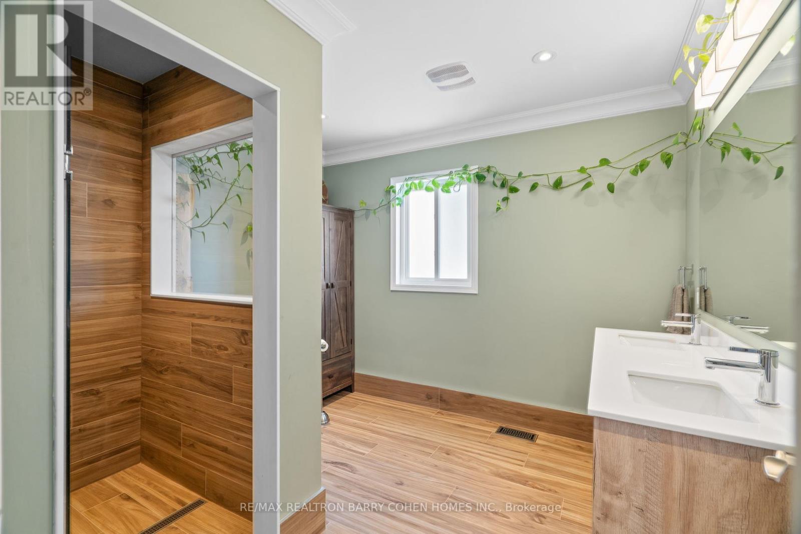 16 Lakeshore Drive, Hamilton, Ontario  L8E 5C6 - Photo 30 - X12412811