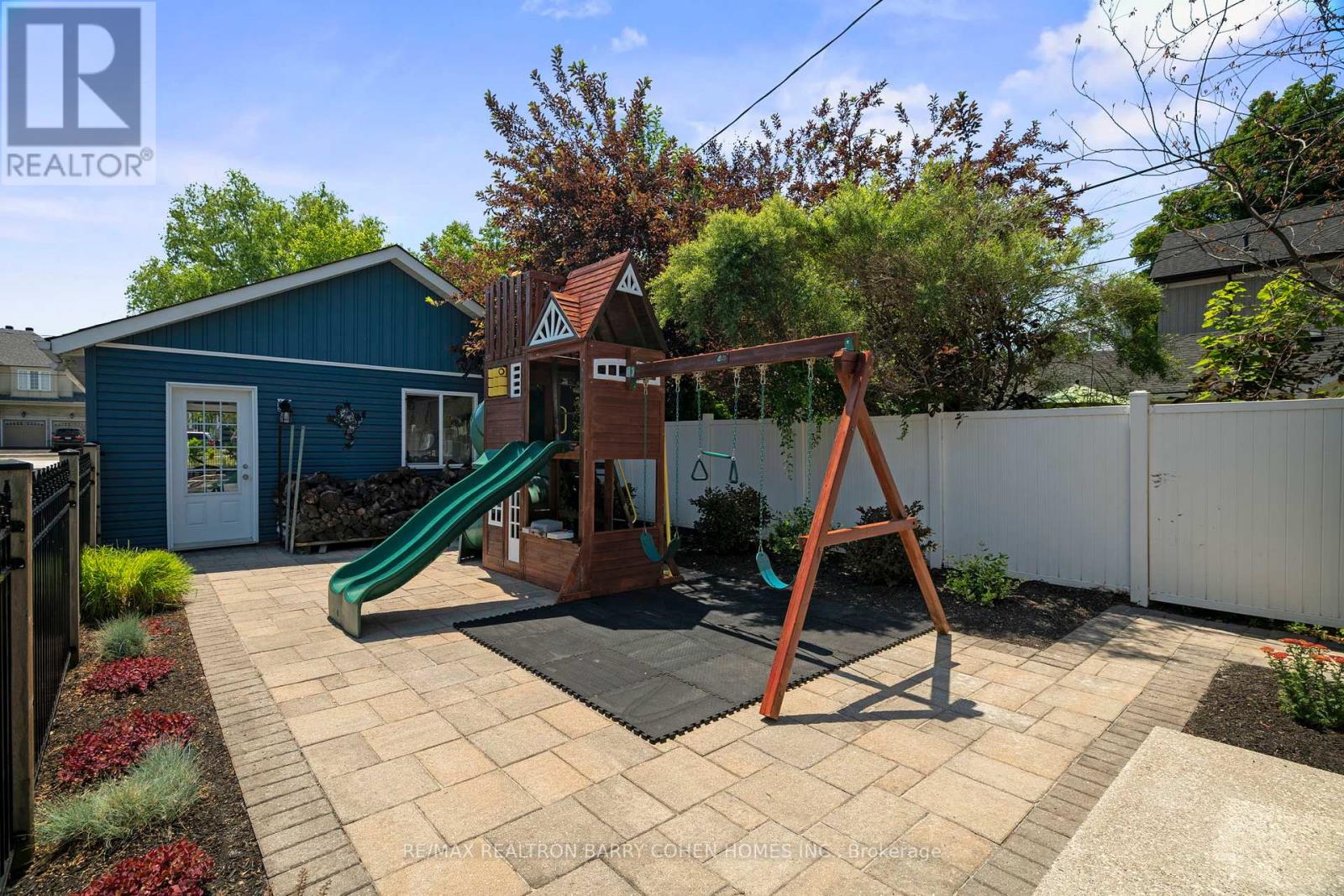 16 Lakeshore Drive, Hamilton, Ontario  L8E 5C6 - Photo 36 - X12412811