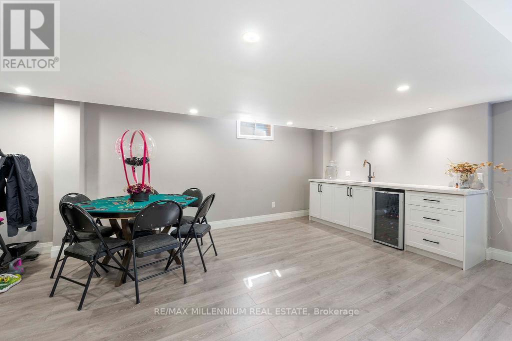 67 Lexington Avenue, Hamilton, Ontario  L8J 0L5 - Photo 24 - X12412844