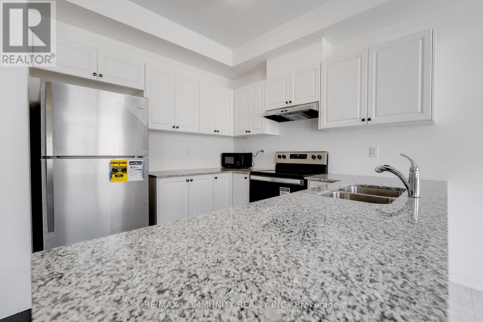 110 Morgan Avenue, Southgate, Ontario  N0C 1B0 - Photo 12 - X12412908