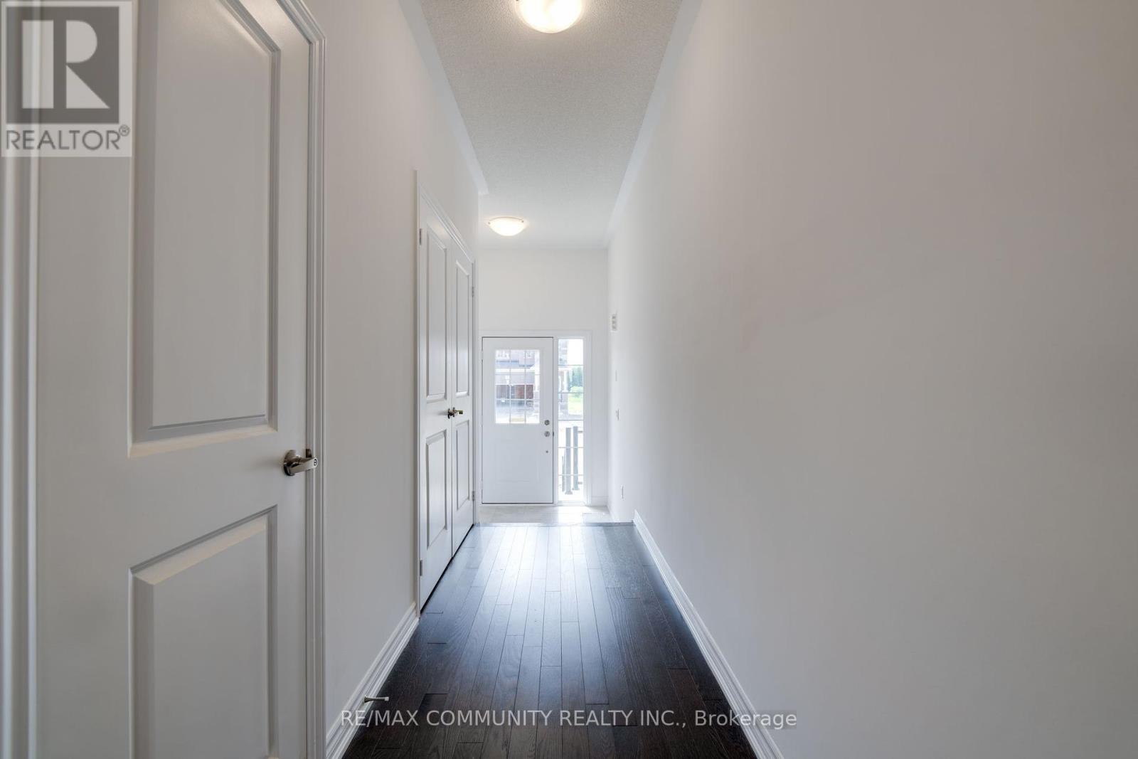 110 Morgan Avenue, Southgate, Ontario  N0C 1B0 - Photo 4 - X12412908