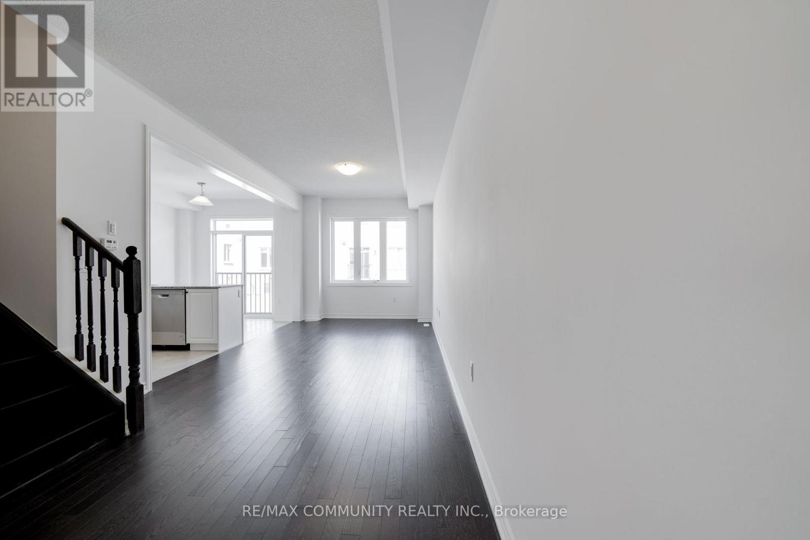 110 Morgan Avenue, Southgate, Ontario  N0C 1B0 - Photo 6 - X12412908