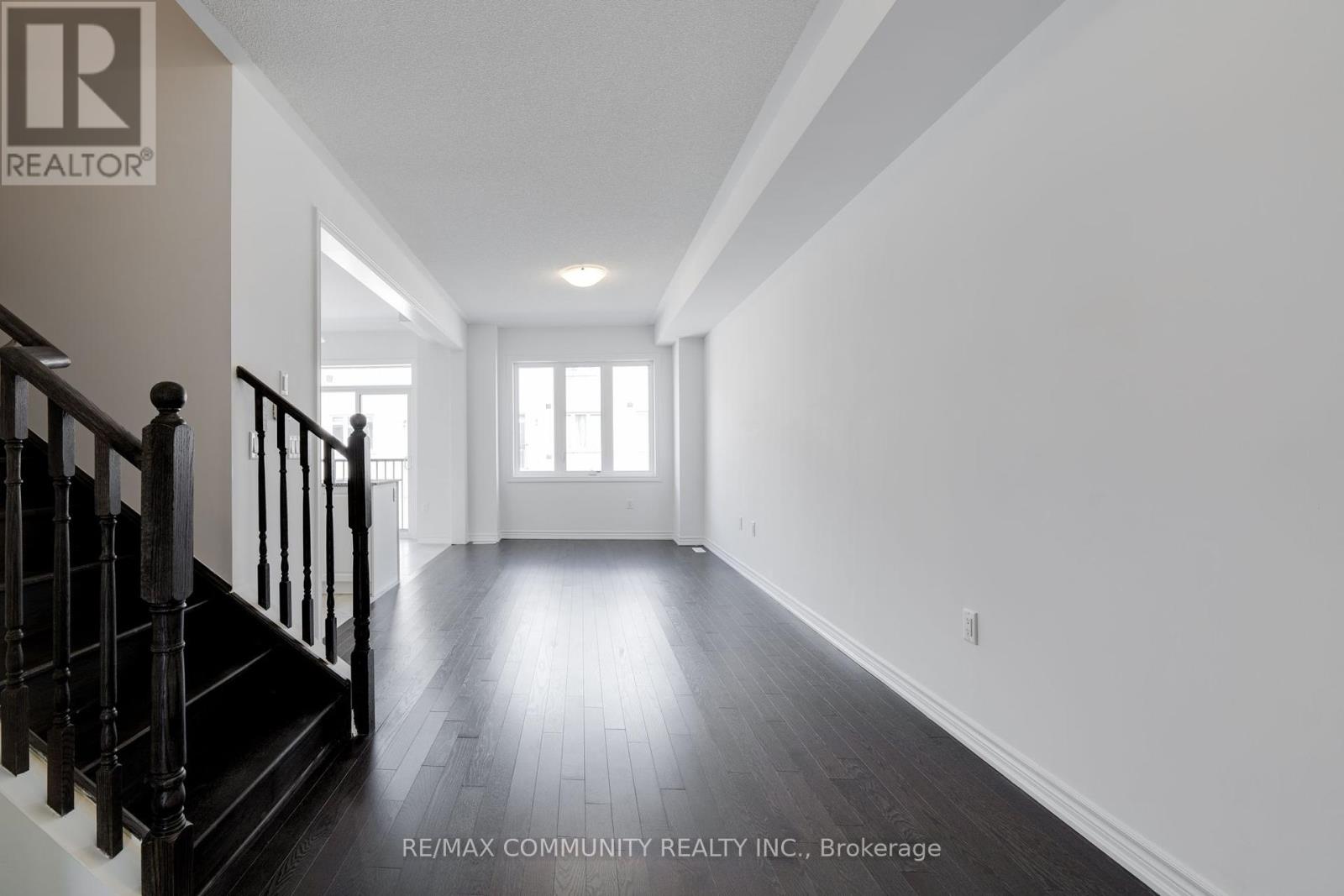 110 Morgan Avenue, Southgate, Ontario  N0C 1B0 - Photo 7 - X12412908