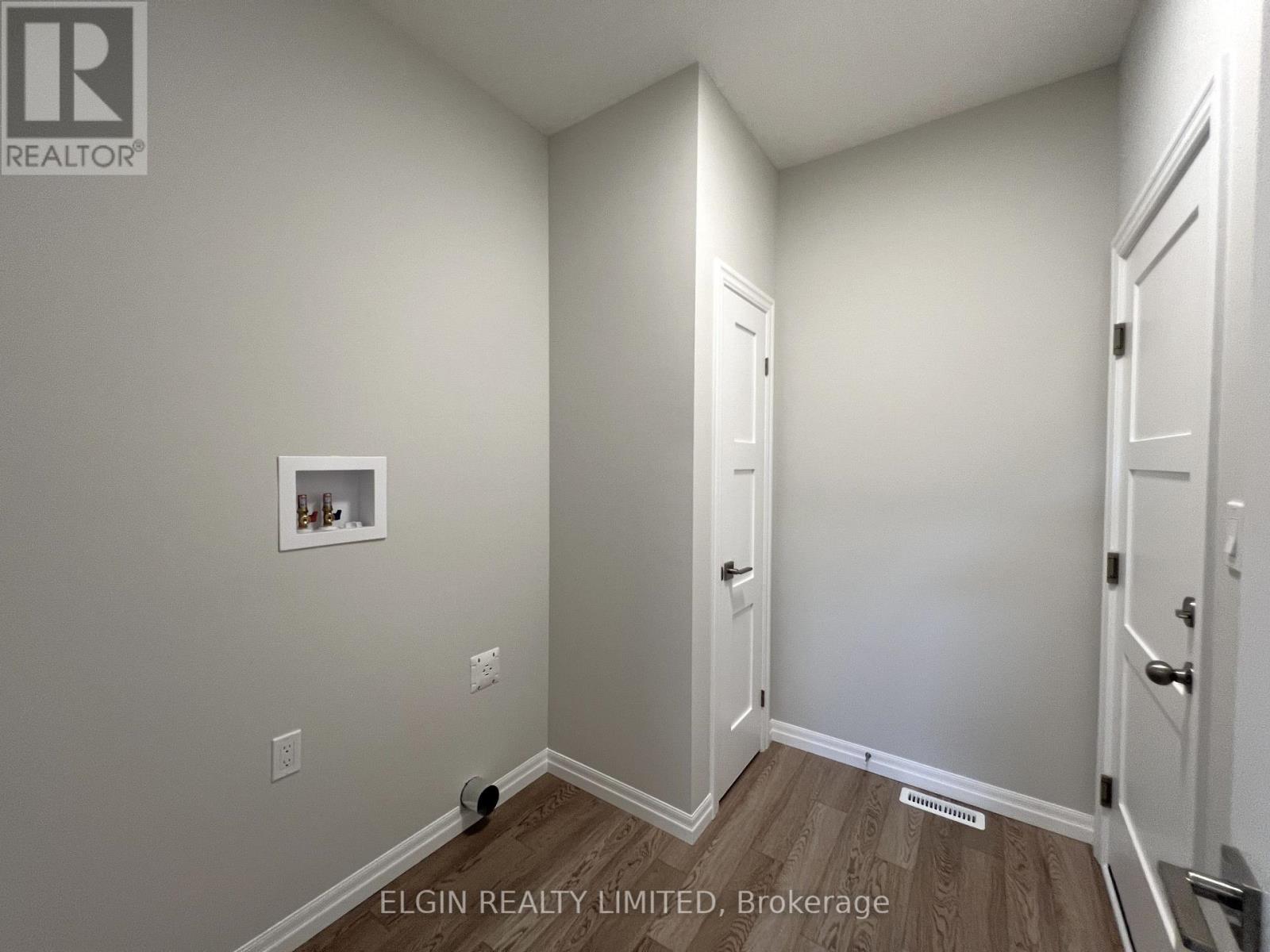 7 Columbus Court, Central Elgin, Ontario  N5P 0E5 - Photo 9 - X12413107