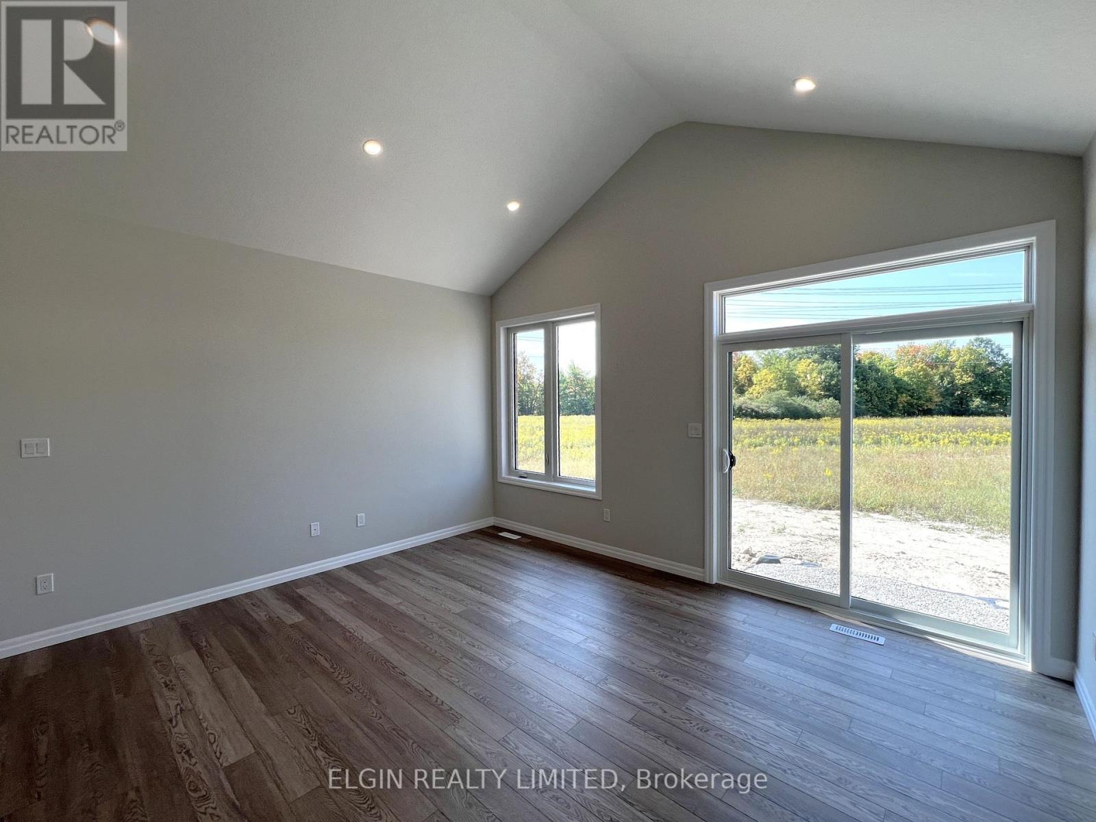 5 Columbus Court, Central Elgin, Ontario  N5P 0E5 - Photo 16 - X12413111