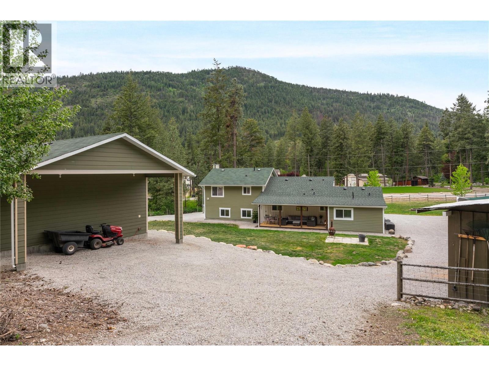 4635 Trepanier Road Peachland Photo 5