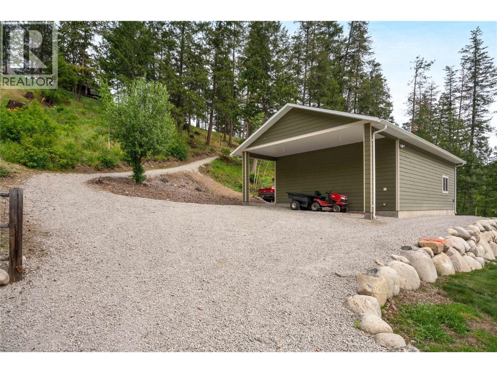 4635 Trepanier Road Peachland Photo 39
