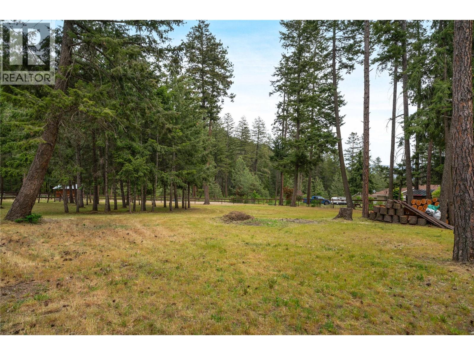 4635 Trepanier Road Peachland Photo 7