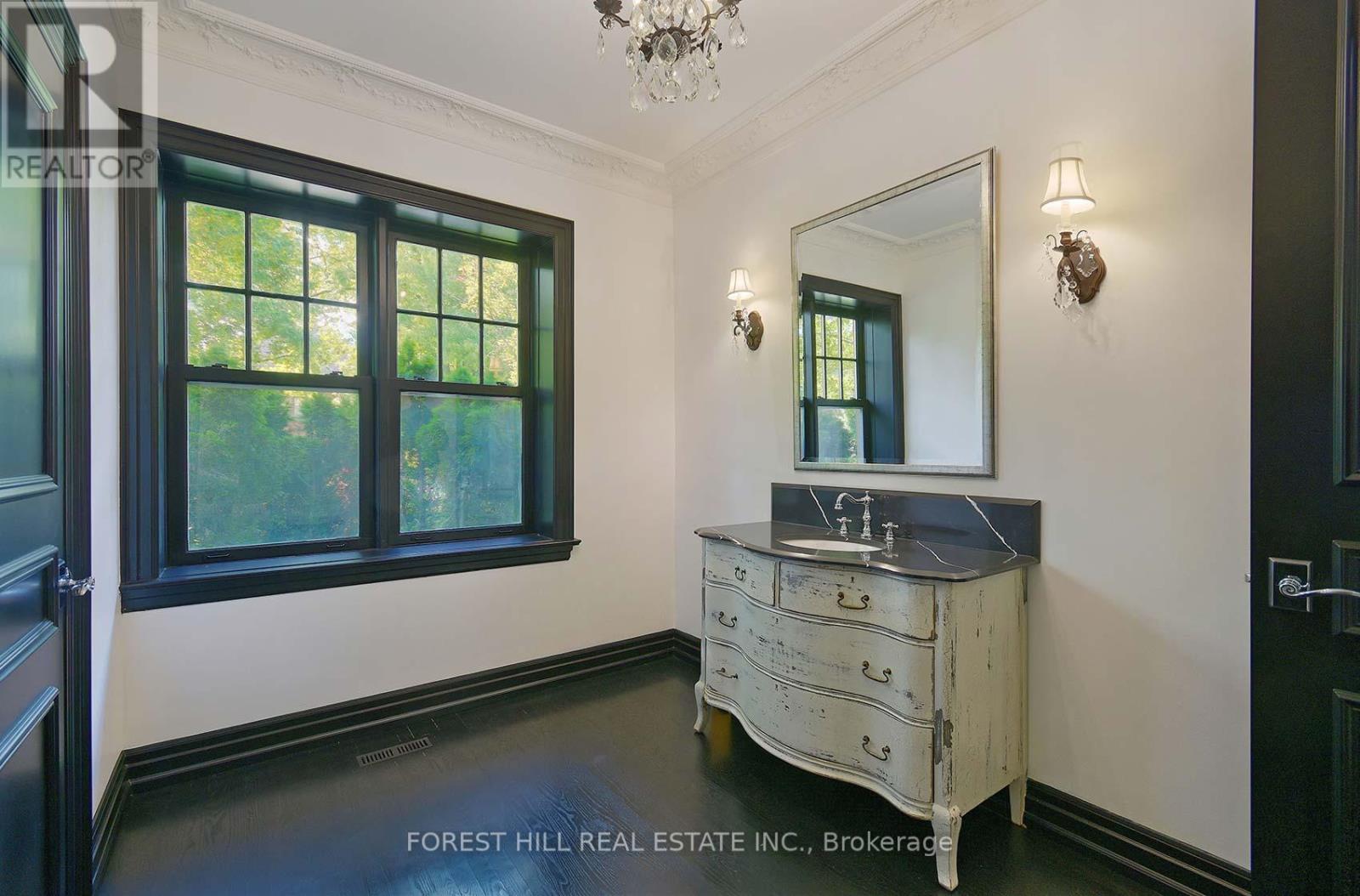 16 Forest Ridge Drive, Toronto, Ontario  M6B 1H1 - Photo 20 - C12413020