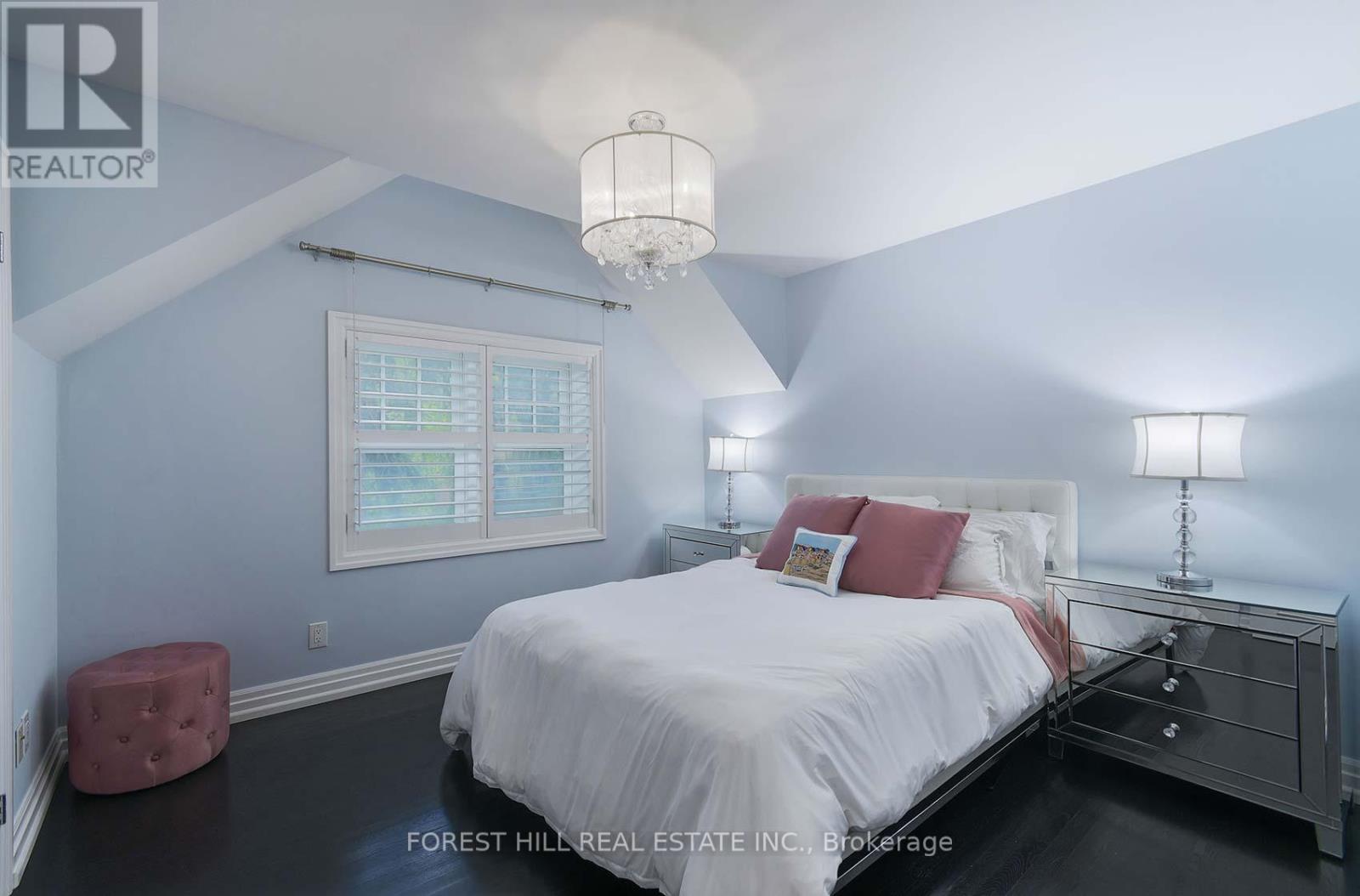 16 Forest Ridge Drive, Toronto, Ontario  M6B 1H1 - Photo 32 - C12413020
