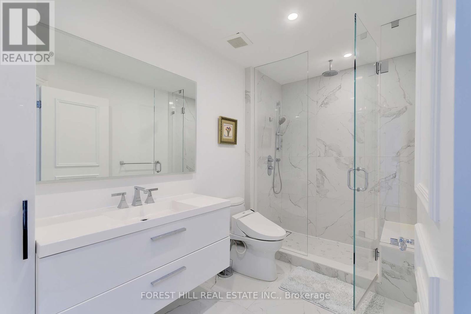 16 Forest Ridge Drive, Toronto, Ontario  M6B 1H1 - Photo 36 - C12413020