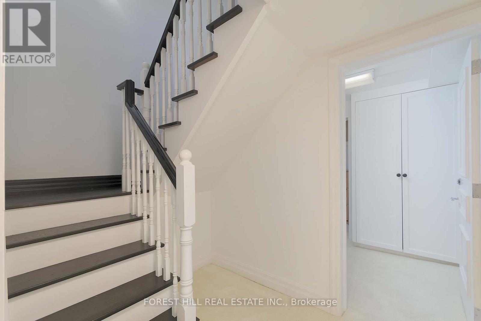 16 Forest Ridge Drive, Toronto, Ontario  M6B 1H1 - Photo 38 - C12413020