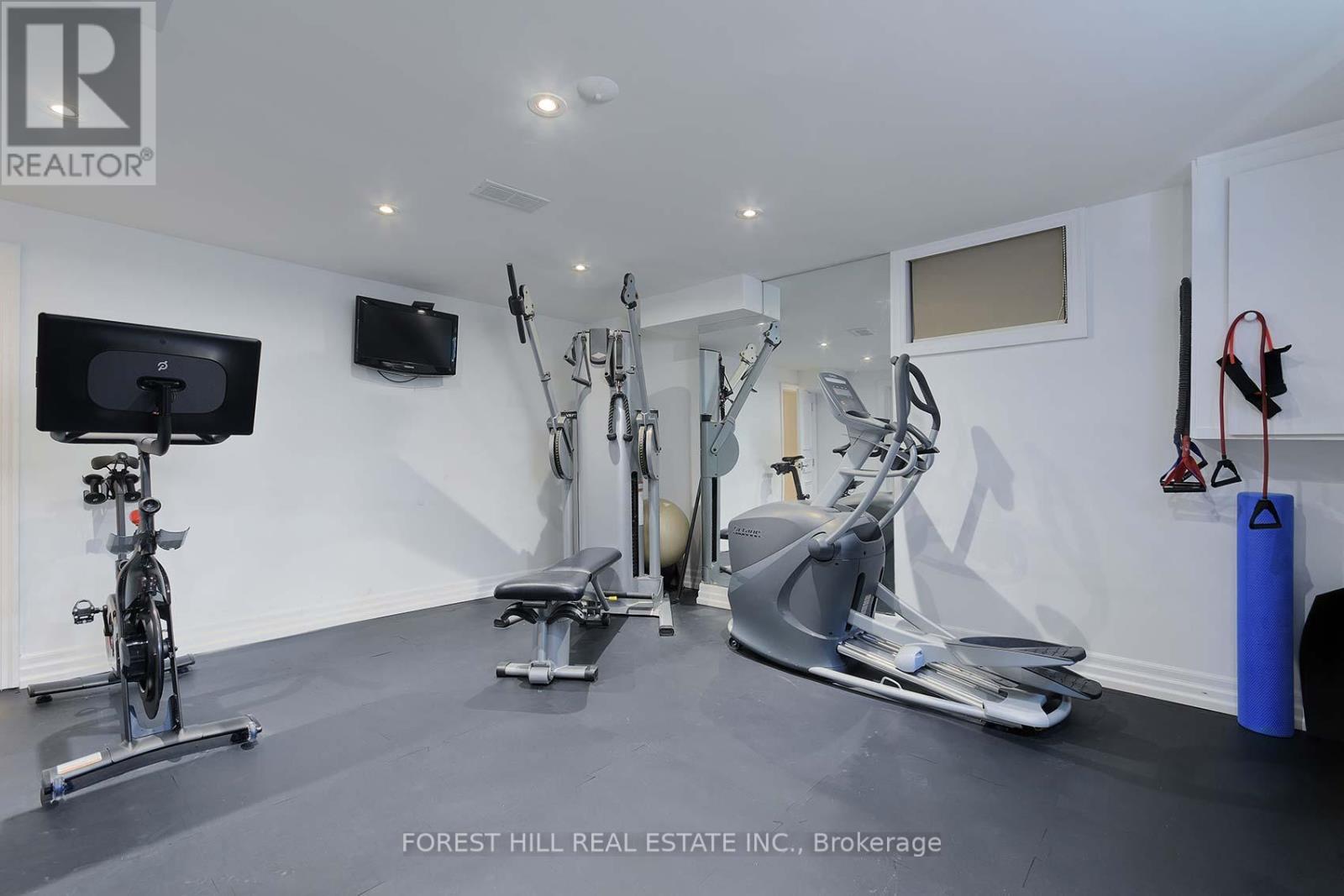 16 Forest Ridge Drive, Toronto, Ontario  M6B 1H1 - Photo 43 - C12413020