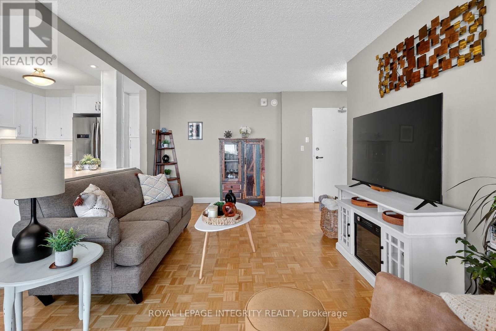 704 - 265 Poulin Avenue, Ottawa, Ontario  K2B 7Y8 - Photo 11 - X12413035