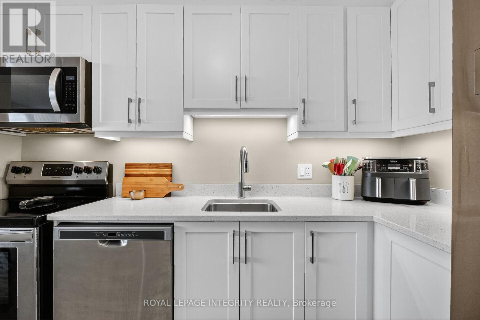 704 - 265 Poulin Avenue, Ottawa, Ontario  K2B 7Y8 - Photo 18 - X12413035