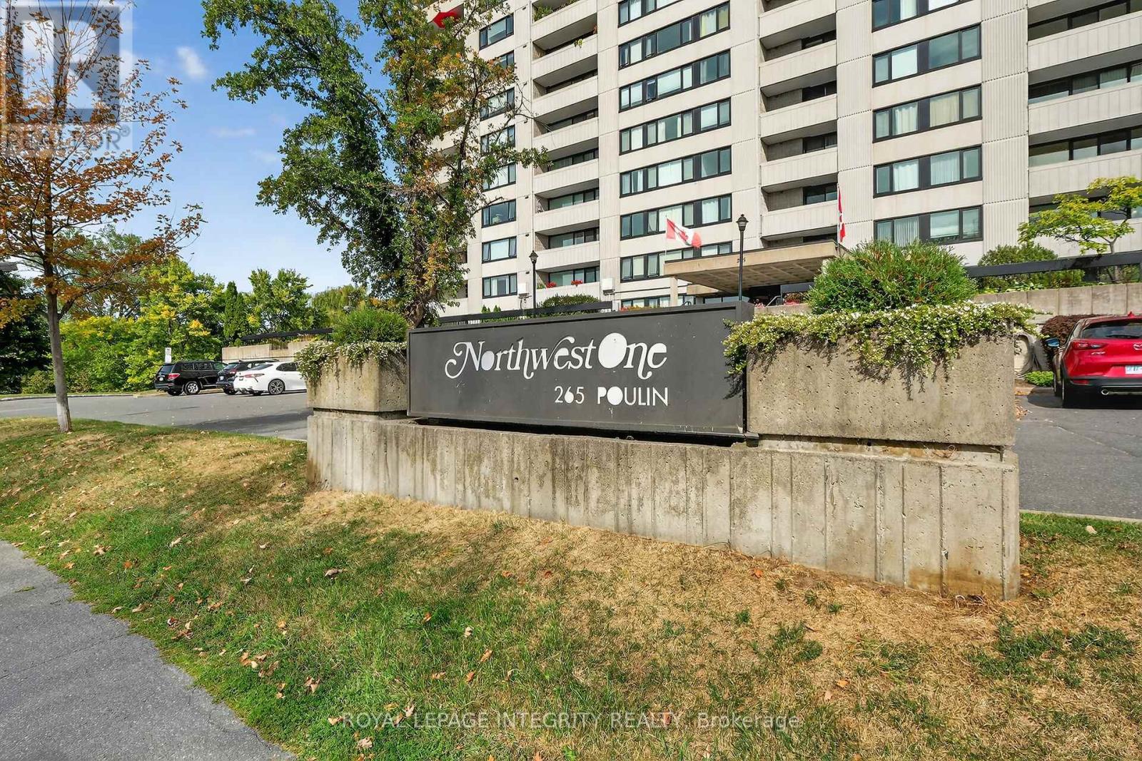 704 - 265 Poulin Avenue, Ottawa, Ontario  K2B 7Y8 - Photo 3 - X12413035