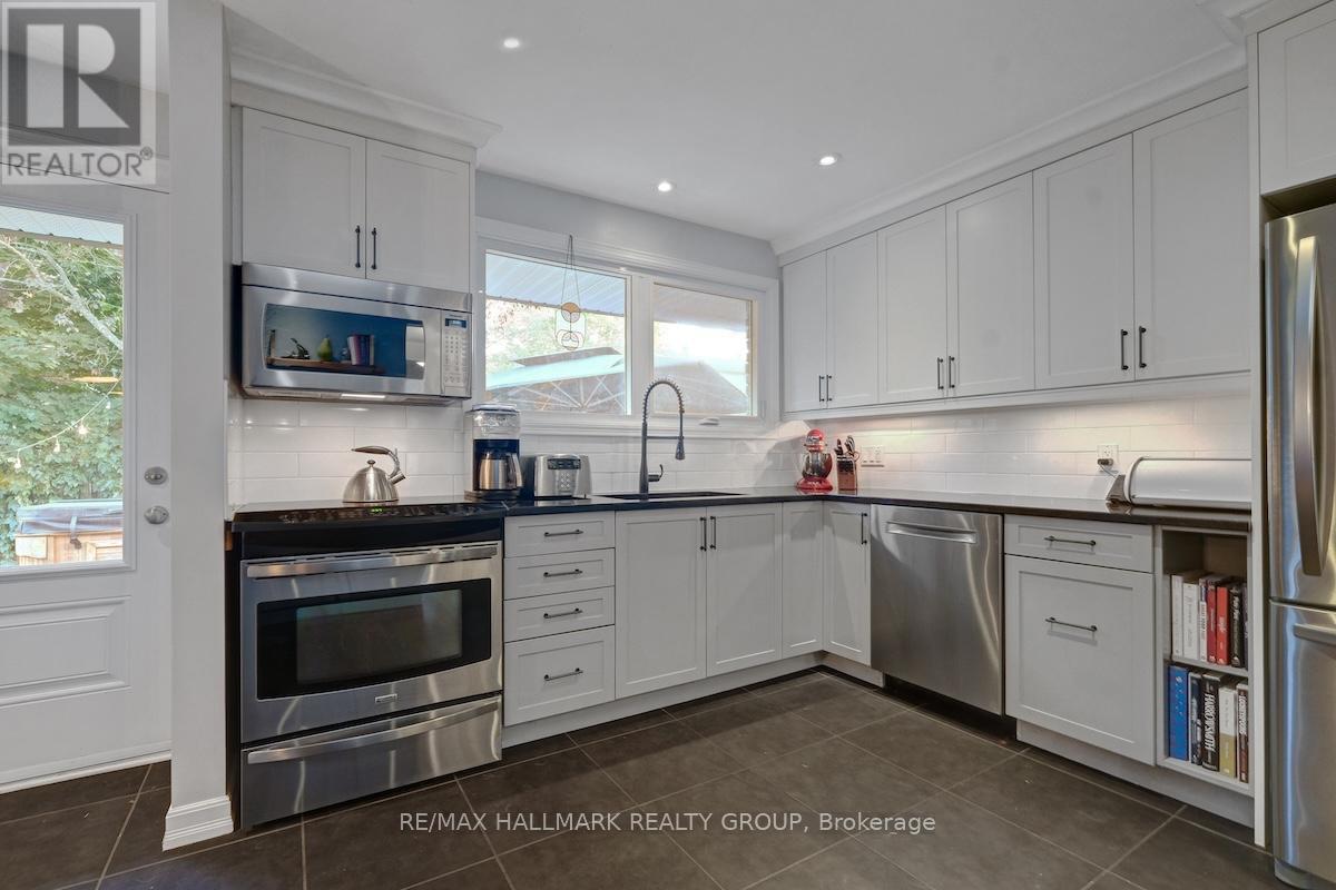 599 Duff Crescent, Ottawa, Ontario  K1J 7C6 - Photo 16 - X12413073